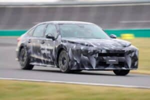 Next-Gen-Honda-Civic-Hybrid-Prototype-3-2048×1519