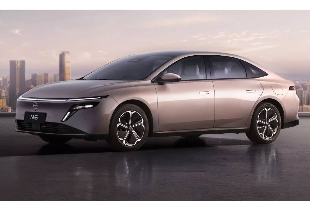 https://cdn.autogreeknews.gr/wp-content/uploads/2025/11/Nissan-N6-China-1-copy-2048x1152-1.jpg