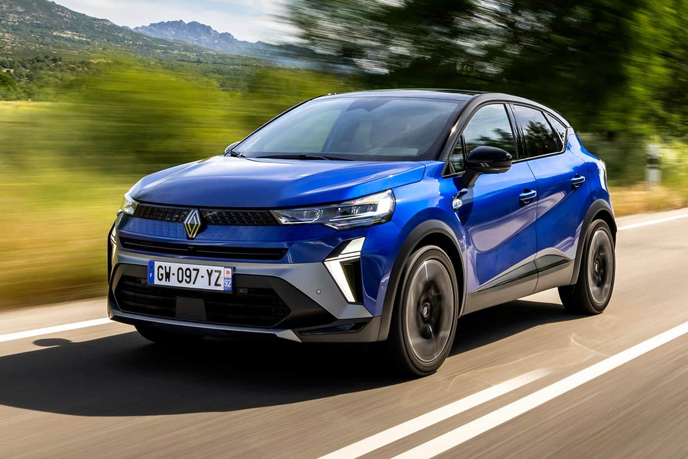 https://cdn.autogreeknews.gr/wp-content/uploads/2025/11/Renault-Captur.jpg