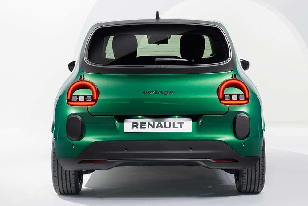 https://cdn.autogreeknews.gr/wp-content/uploads/2025/11/Renault-Twingo-2025-13.jpg