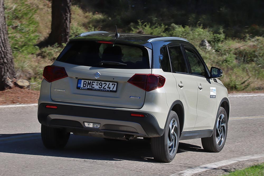 https://cdn.autogreeknews.gr/wp-content/uploads/2025/11/Suzuki-Vitara-1.4-110-8.jpg