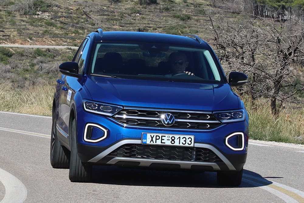 https://cdn.autogreeknews.gr/wp-content/uploads/2025/11/VW-T-Roc-1.5-TSI-Dream-28.jpg