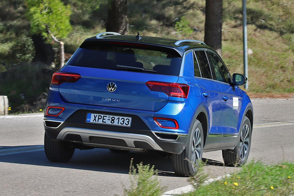 https://cdn.autogreeknews.gr/wp-content/uploads/2025/11/VW-T-Roc-1.5-TSI-Dream-39.jpg