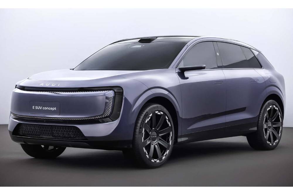 https://cdn.autogreeknews.gr/wp-content/uploads/2025/11/audi-e-suv-concept.jpg