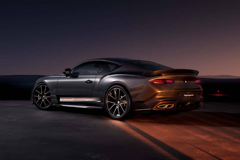 https://cdn.autogreeknews.gr/wp-content/uploads/2025/11/bentley-continental-gt-supersports-4.jpg