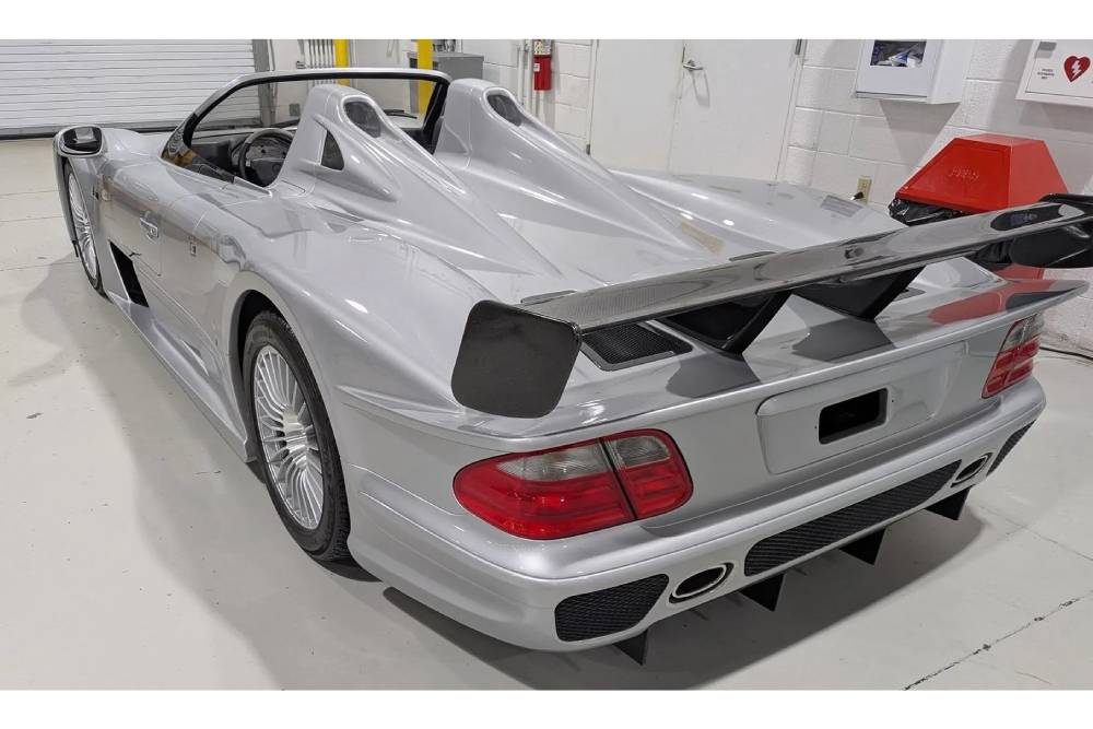 https://cdn.autogreeknews.gr/wp-content/uploads/2025/11/fbi-clk-gtr-03.jpg