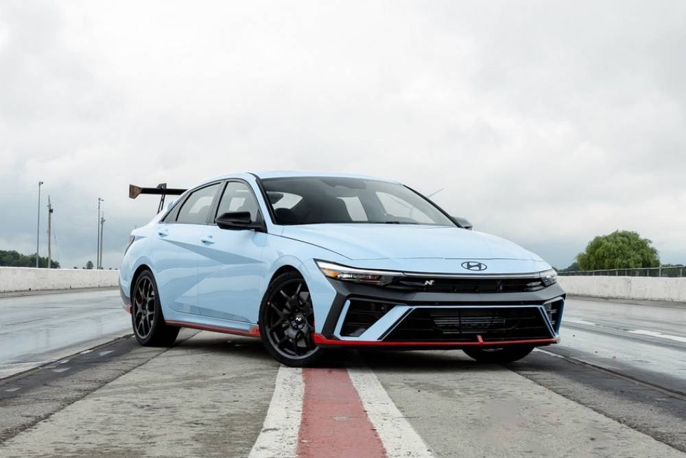 https://cdn.autogreeknews.gr/wp-content/uploads/2025/11/hyundai-elantra-n-tcr-edition-8.jpg