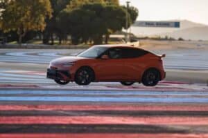 img_0245-1-2048×1152