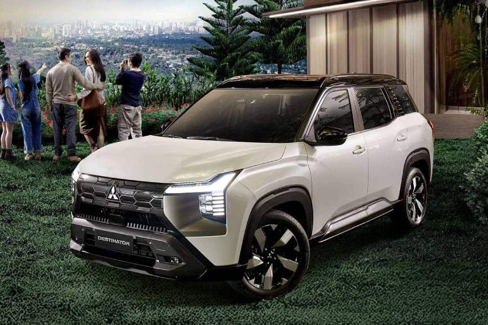 https://cdn.autogreeknews.gr/wp-content/uploads/2025/11/mitsubishi-destinator-08.jpg