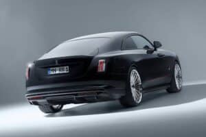 novitec-makes-the-rolls-royce-spectre-black-badge- (4)