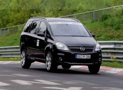 Βελτιωμένο Opel Zafira OPC «πετάει» με 400 άλογα