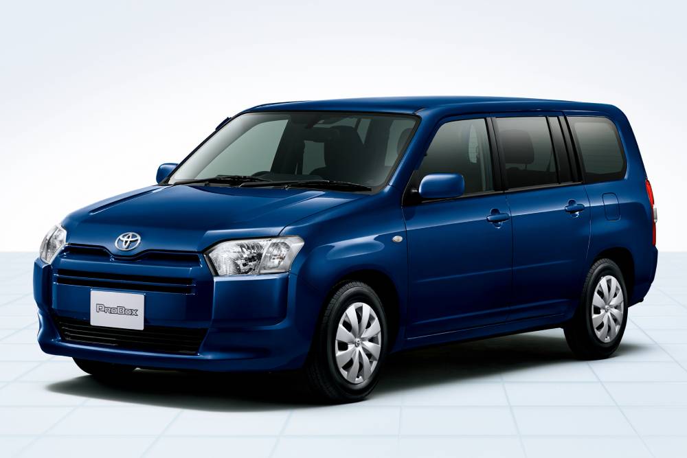 https://cdn.autogreeknews.gr/wp-content/uploads/2025/11/toyota_probox_wagon_1.jpg