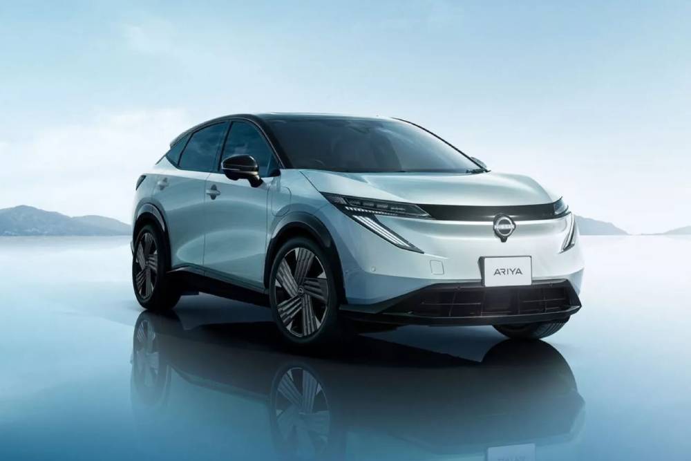 https://cdn.autogreeknews.gr/wp-content/uploads/2025/12/2026-Nissan-Ariya-Japan-5-1-2048x1457-1.jpg