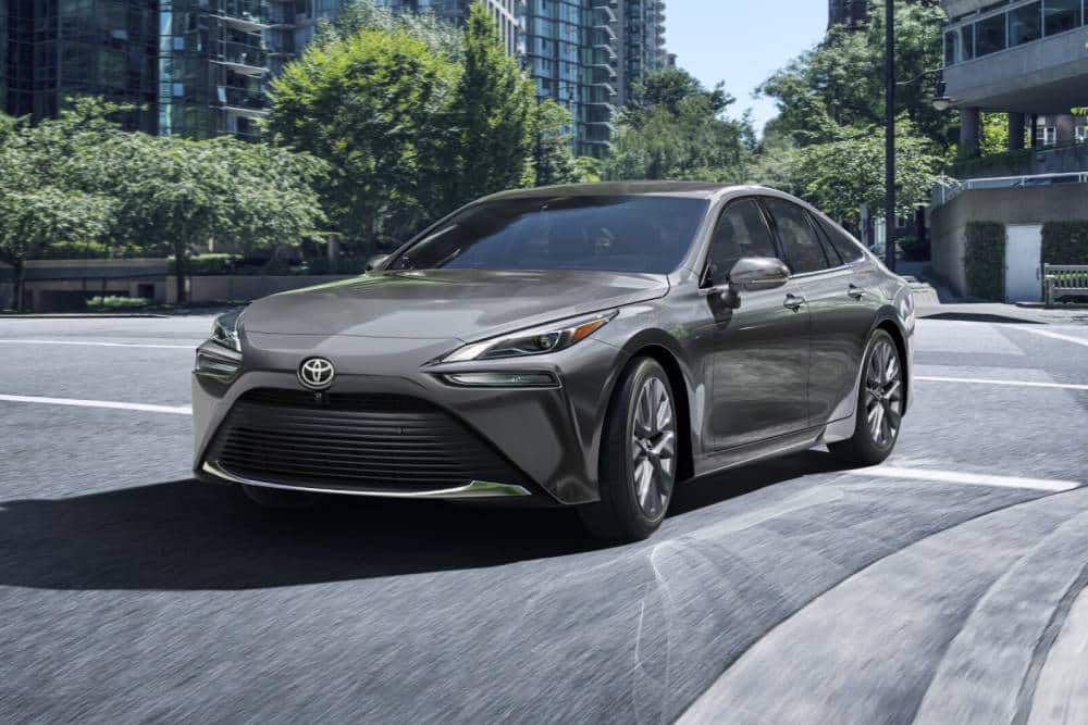 https://cdn.autogreeknews.gr/wp-content/uploads/2025/12/2026-toyota-mirai-12.jpg