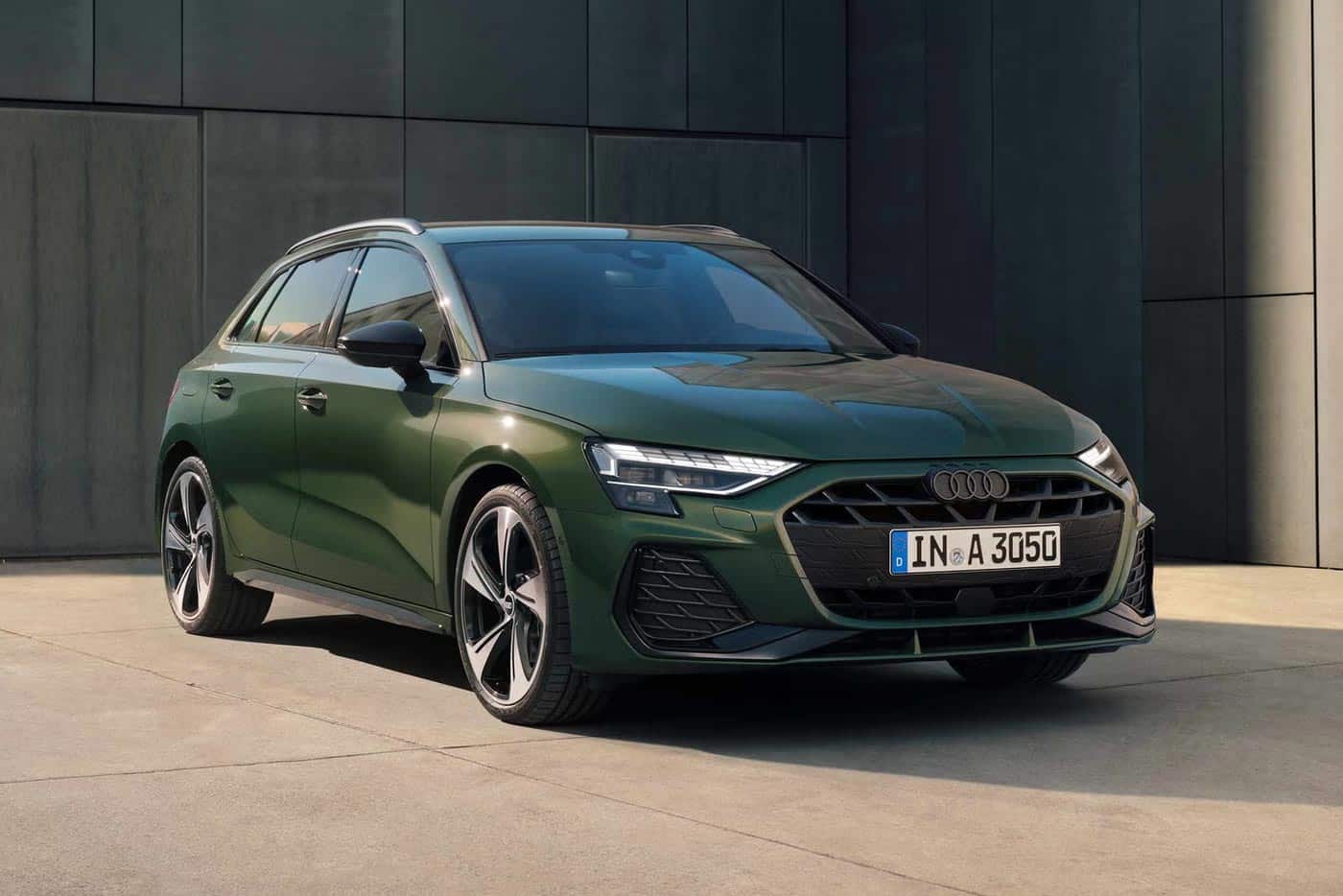 https://cdn.autogreeknews.gr/wp-content/uploads/2025/12/Audi-A3-Sportback.jpg