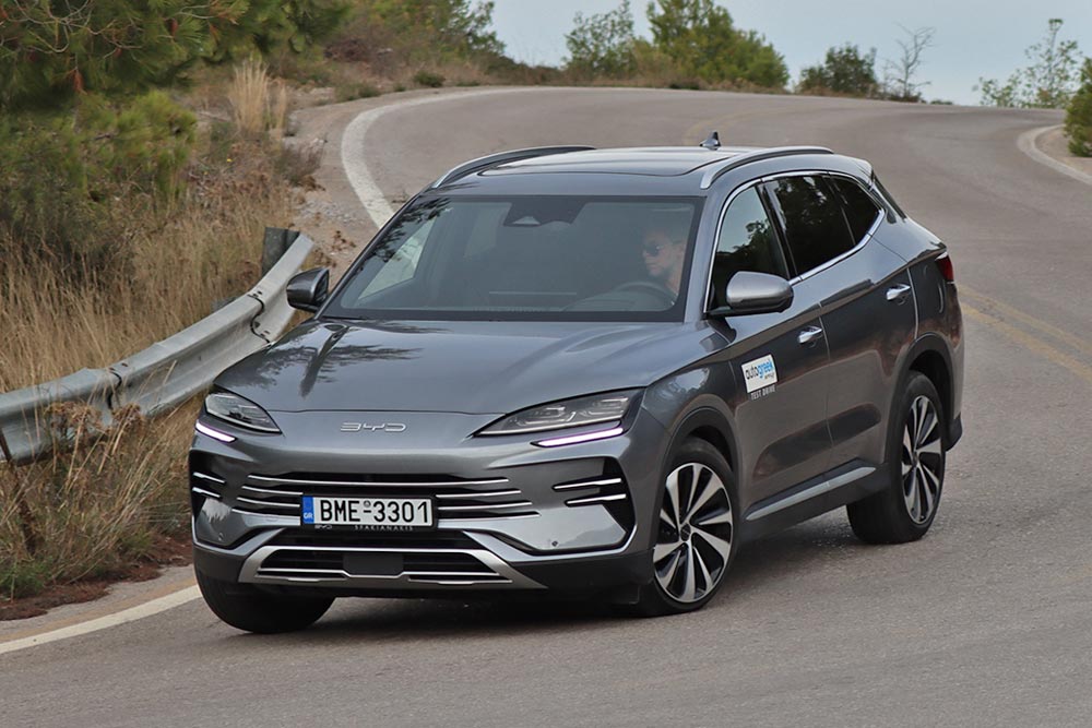 https://cdn.autogreeknews.gr/wp-content/uploads/2025/12/BYD-SEAL-U-DM-i-2WD-5.jpg