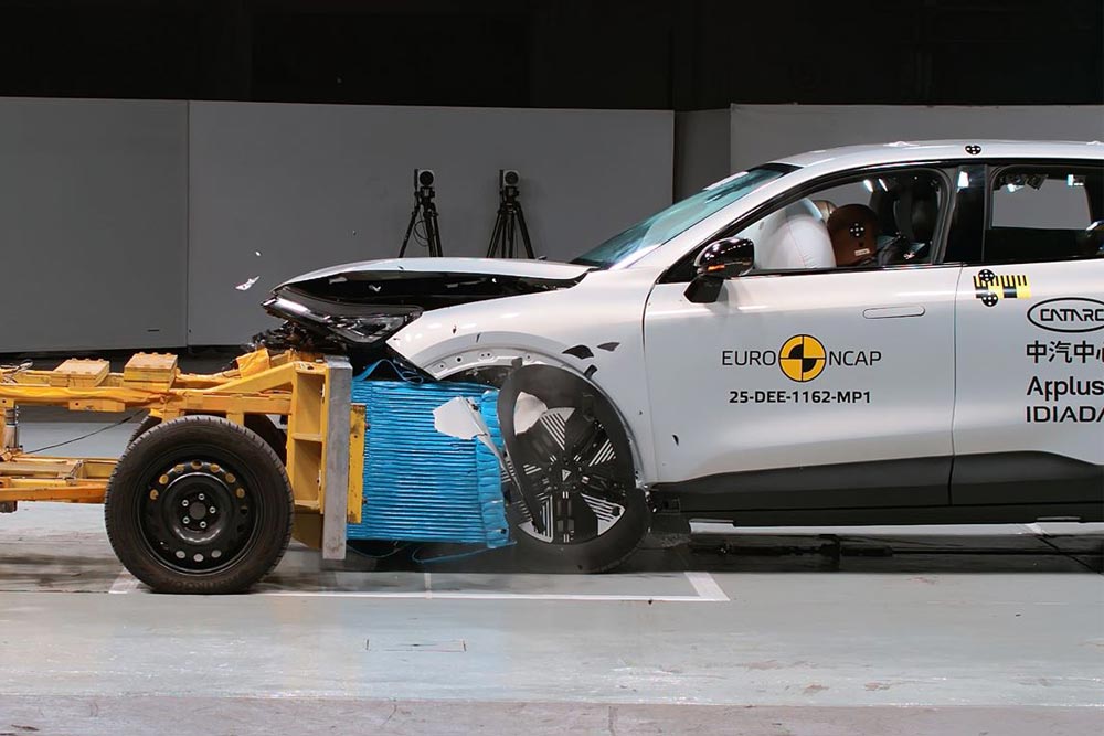 https://cdn.autogreeknews.gr/wp-content/uploads/2025/12/Changan-Deepal-S05-EuroNCAP-1.jpg