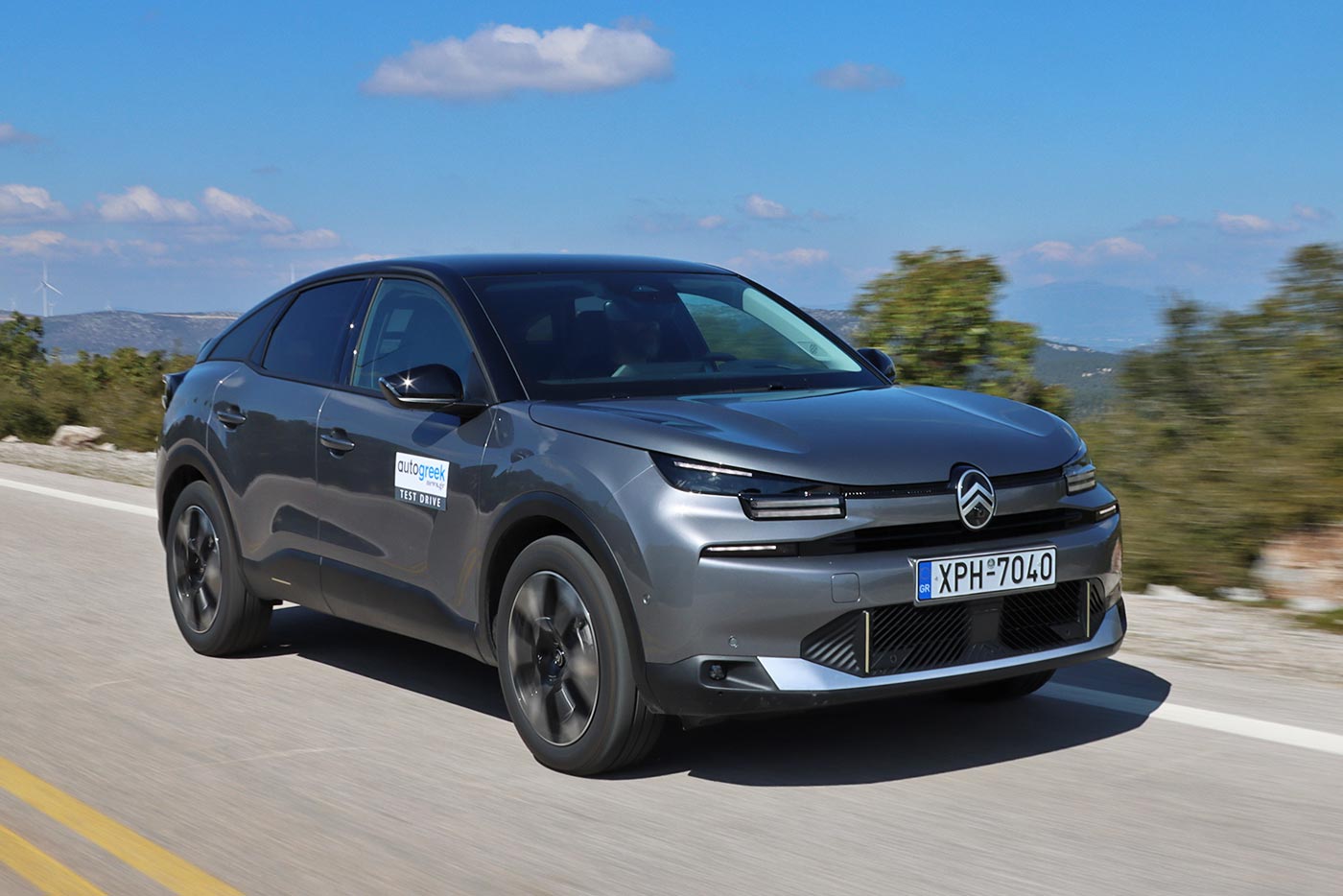 Πλάκα μας κάνει η Citroen με την τιμή του C4 Hybrid 145