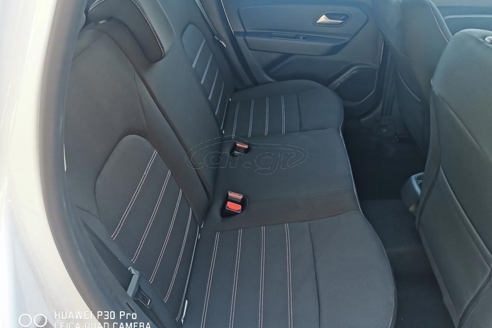 https://cdn.autogreeknews.gr/wp-content/uploads/2025/12/Dacia-Duster-diesel-4x4-used-12.jpg