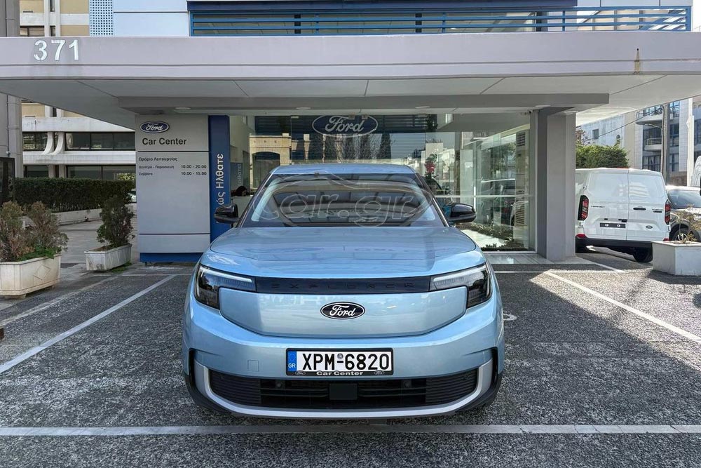 https://cdn.autogreeknews.gr/wp-content/uploads/2025/12/Ford-Explorer-EV-used-2.jpg