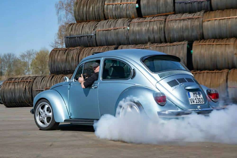 https://cdn.autogreeknews.gr/wp-content/uploads/2025/12/Knepper-RSE-VW-Beetle-21-2048x1366-1.jpg