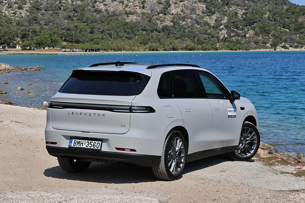 https://cdn.autogreeknews.gr/wp-content/uploads/2025/12/Leapmotor-C10-Hybrid-EV-13.jpg