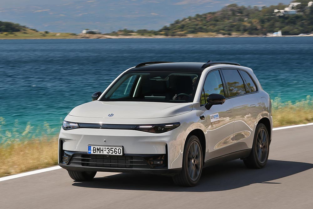 https://cdn.autogreeknews.gr/wp-content/uploads/2025/12/Leapmotor-C10-Hybrid-EV-19.jpg