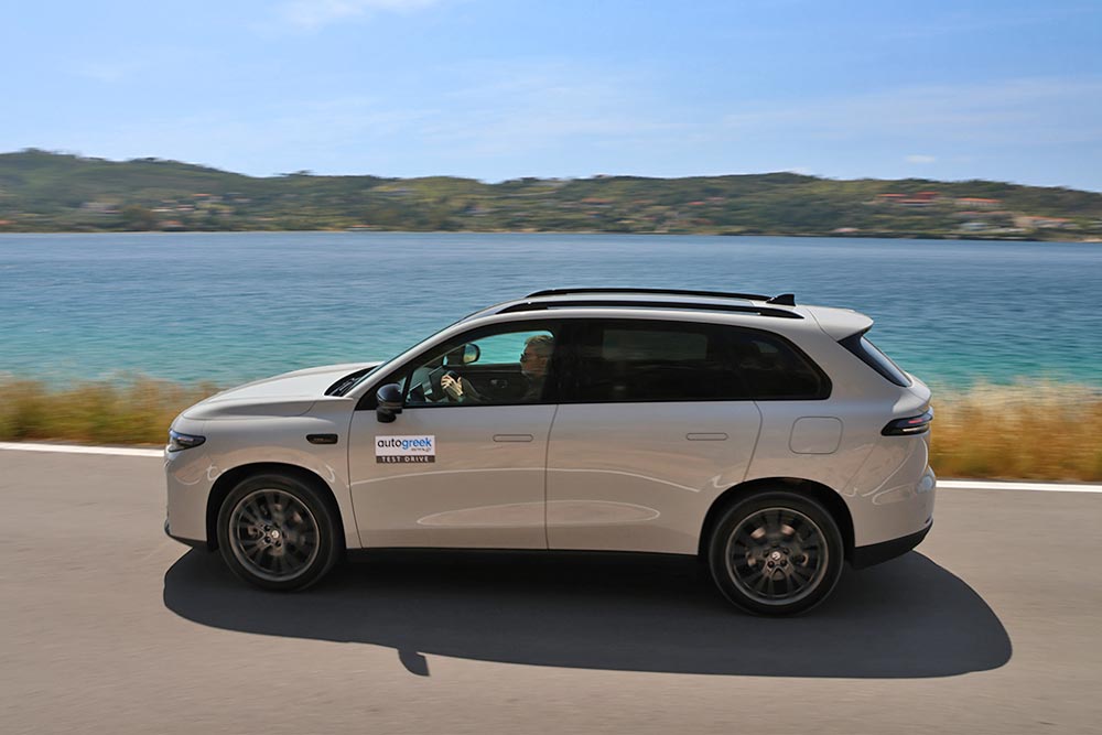 https://cdn.autogreeknews.gr/wp-content/uploads/2025/12/Leapmotor-C10-Hybrid-EV-20.jpg