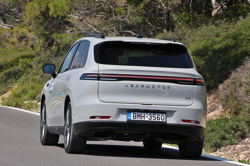 https://cdn.autogreeknews.gr/wp-content/uploads/2025/12/Leapmotor-C10-Hybrid-EV-22.jpg