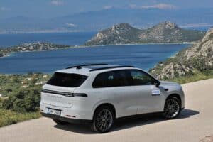 Leapmotor C10 Hybrid EV (33)
