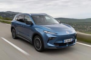 Σε πολύ χαμηλή τιμή ξεκινά το νέο SUV MGS5 EV