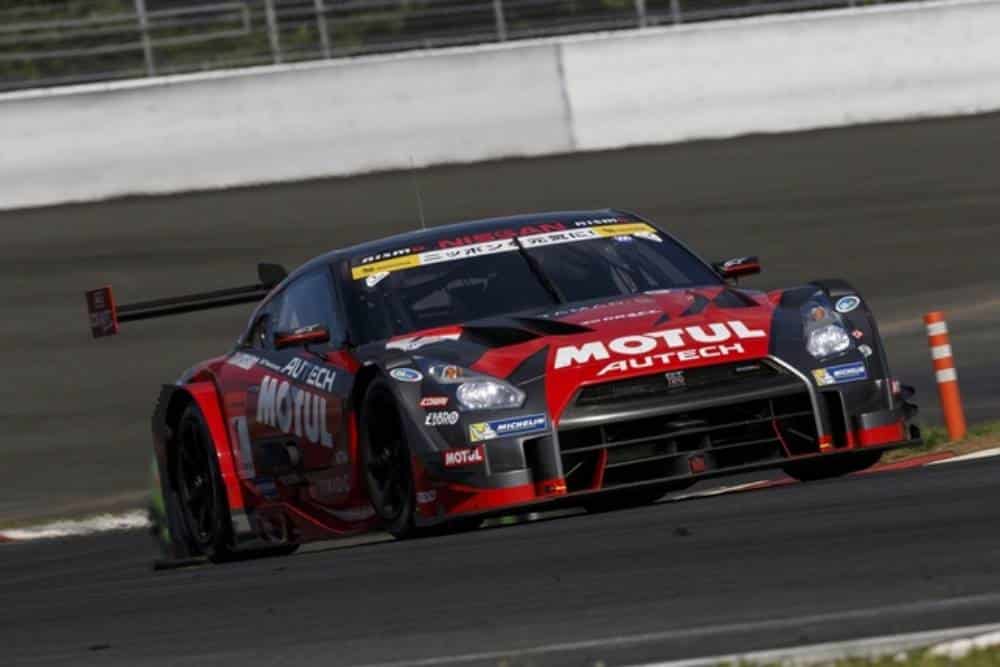 https://cdn.autogreeknews.gr/wp-content/uploads/2025/12/MOTUL-AUTECH-GT‑R-2016-Super-GT-season-1.jpg