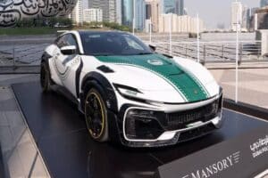 Mansory-Ferrari-Purosangue-Dubai-Police-4