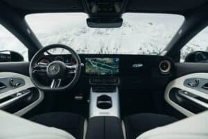 Mercedes-CLA-220-Hybrid-7-2048×1366