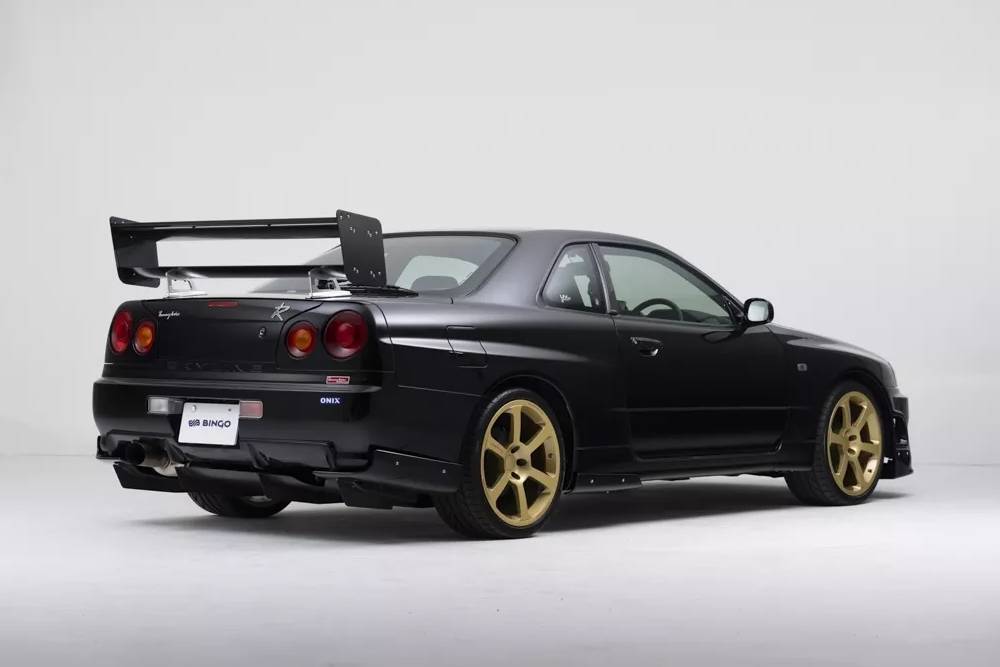 https://cdn.autogreeknews.gr/wp-content/uploads/2025/12/Tommykaira-Nissan-Skyline-GT-R-2.jpg