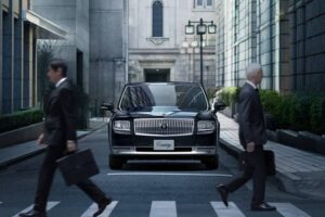 Toyota-Century-Japan-9-2048×1281