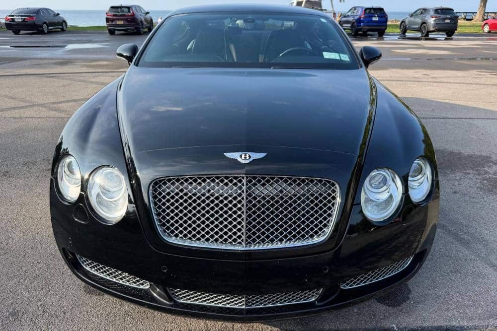 https://cdn.autogreeknews.gr/wp-content/uploads/2025/12/bentley-continental-gt-for-sale-11.jpg
