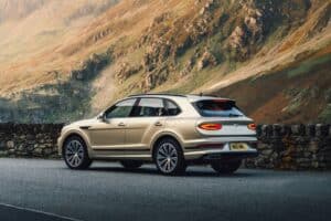 bentley_bentayga_hybrid_411