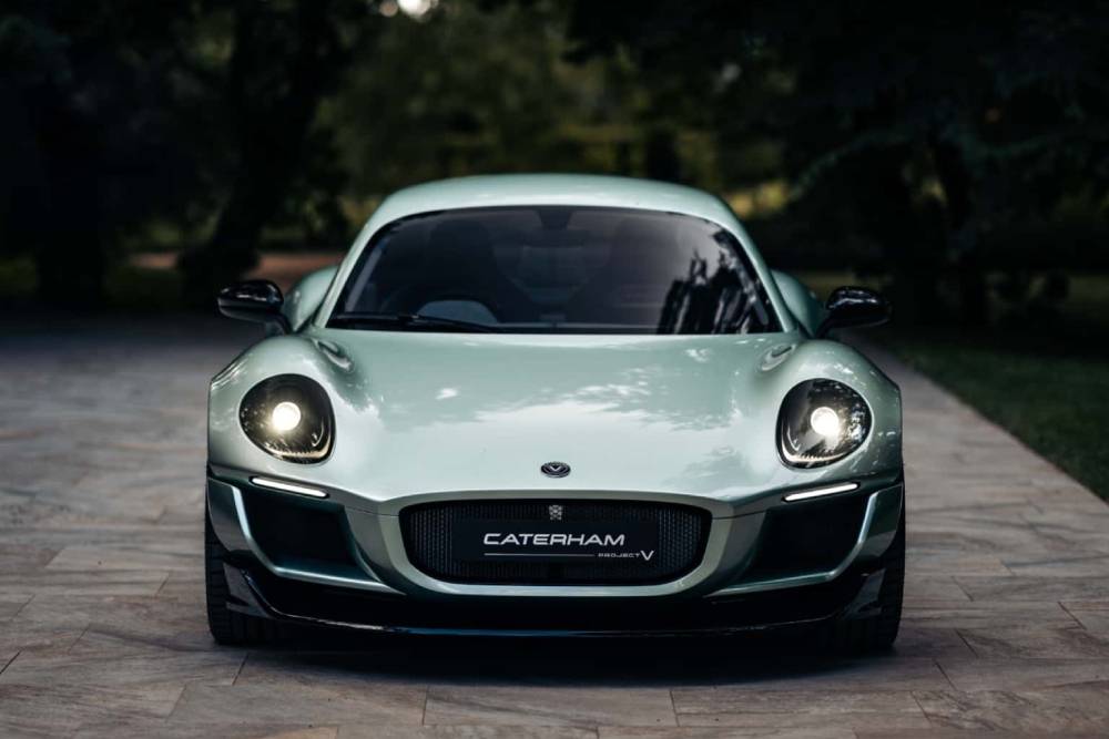 https://cdn.autogreeknews.gr/wp-content/uploads/2025/12/caterham-project-v-electric-coupe-1.jpg