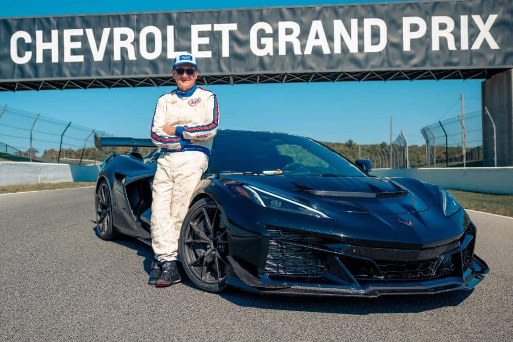 https://cdn.autogreeknews.gr/wp-content/uploads/2025/12/corvette-zr1-lap-record-2.jpg