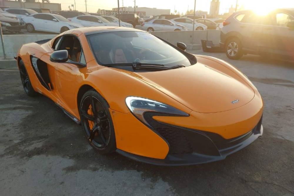 https://cdn.autogreeknews.gr/wp-content/uploads/2025/12/crashed-mclaren-650s-1.jpg
