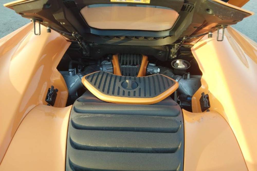 McLaren βγήκε «ολική» για ψύλλου πήδημα