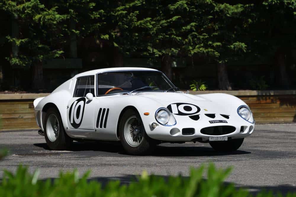 https://cdn.autogreeknews.gr/wp-content/uploads/2025/12/ferrari-250-gto-auction-13.jpg