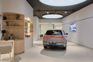 geely experience store (1) (1)