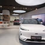 geely experience store (3) (1)