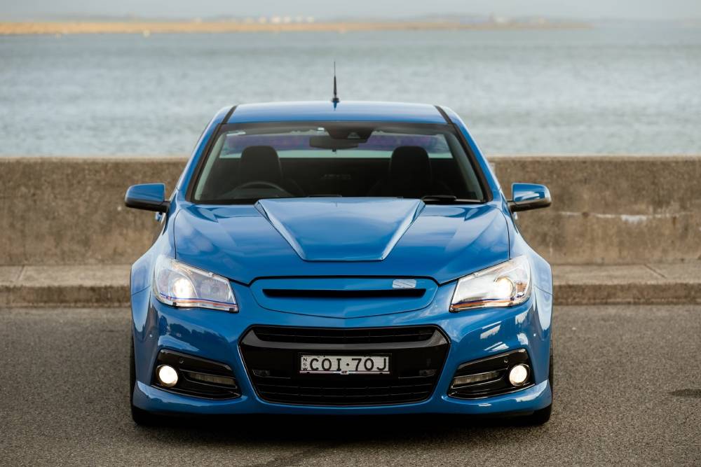https://cdn.autogreeknews.gr/wp-content/uploads/2025/12/holden-vf-blue-meanie-12.jpg