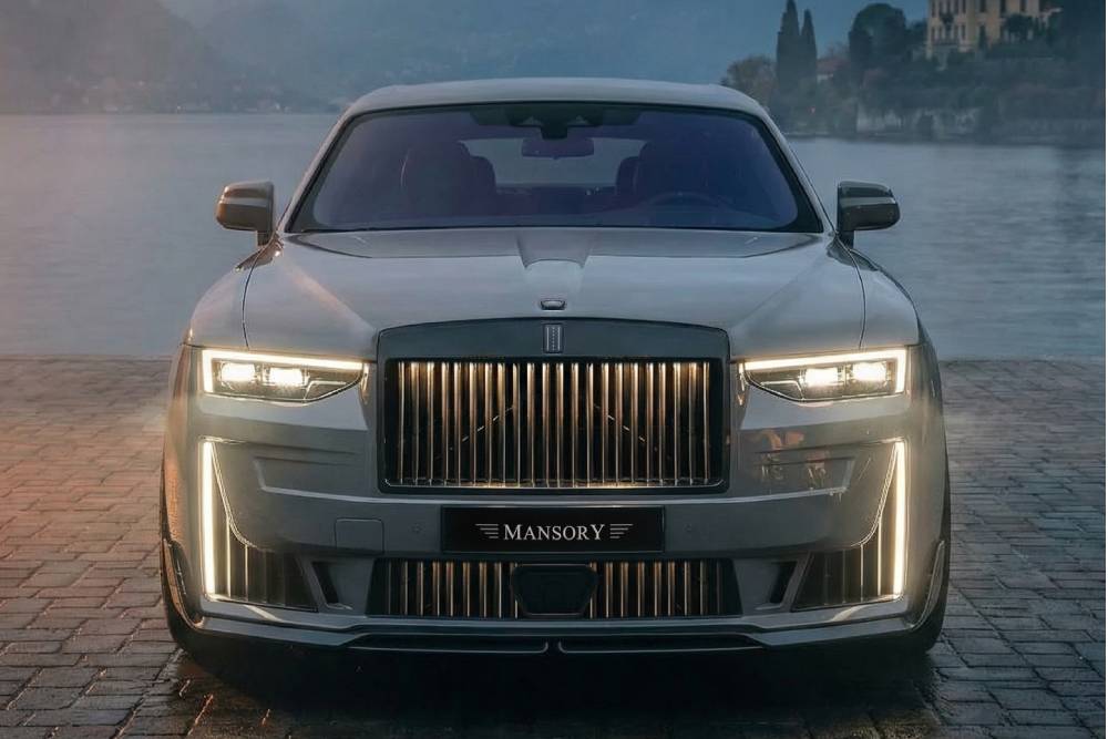 https://cdn.autogreeknews.gr/wp-content/uploads/2025/12/mansory-rolls-royce-ghost-4.jpg