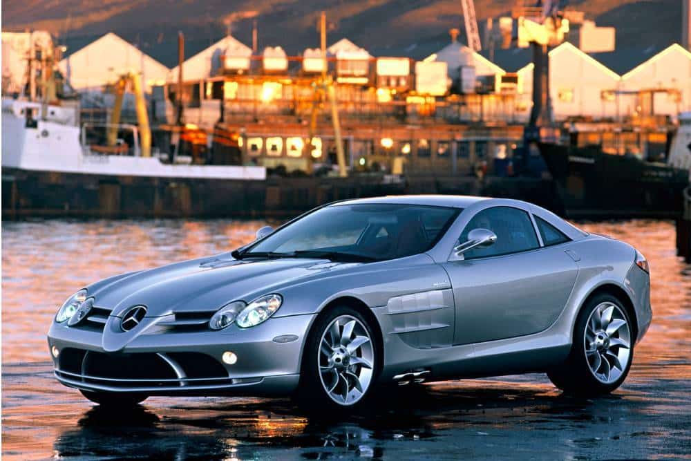 https://cdn.autogreeknews.gr/wp-content/uploads/2025/12/mercedes-benz_slr_mclaren_98.jpg