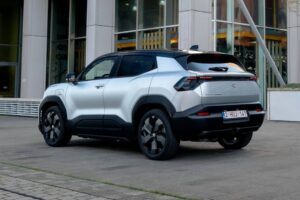 new toyota urban cruiser ev (10)