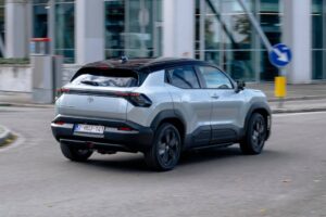 new toyota urban cruiser ev (12)